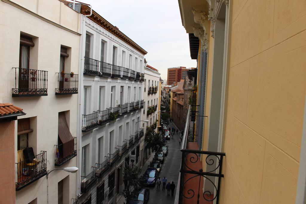 Hostal Casanova Madrid Luaran gambar
