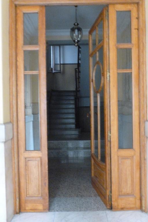 Hostal Casanova Madrid Luaran gambar