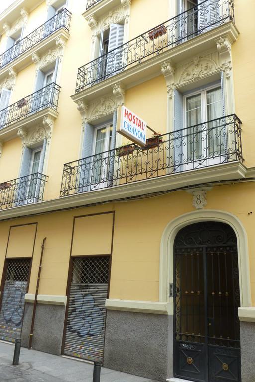 Hostal Casanova Madrid Luaran gambar